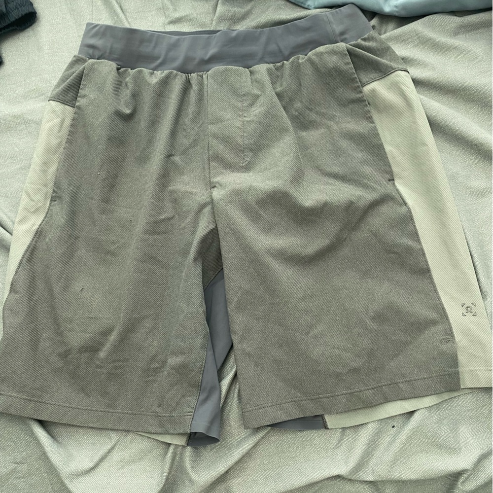 Men lululemon shorts